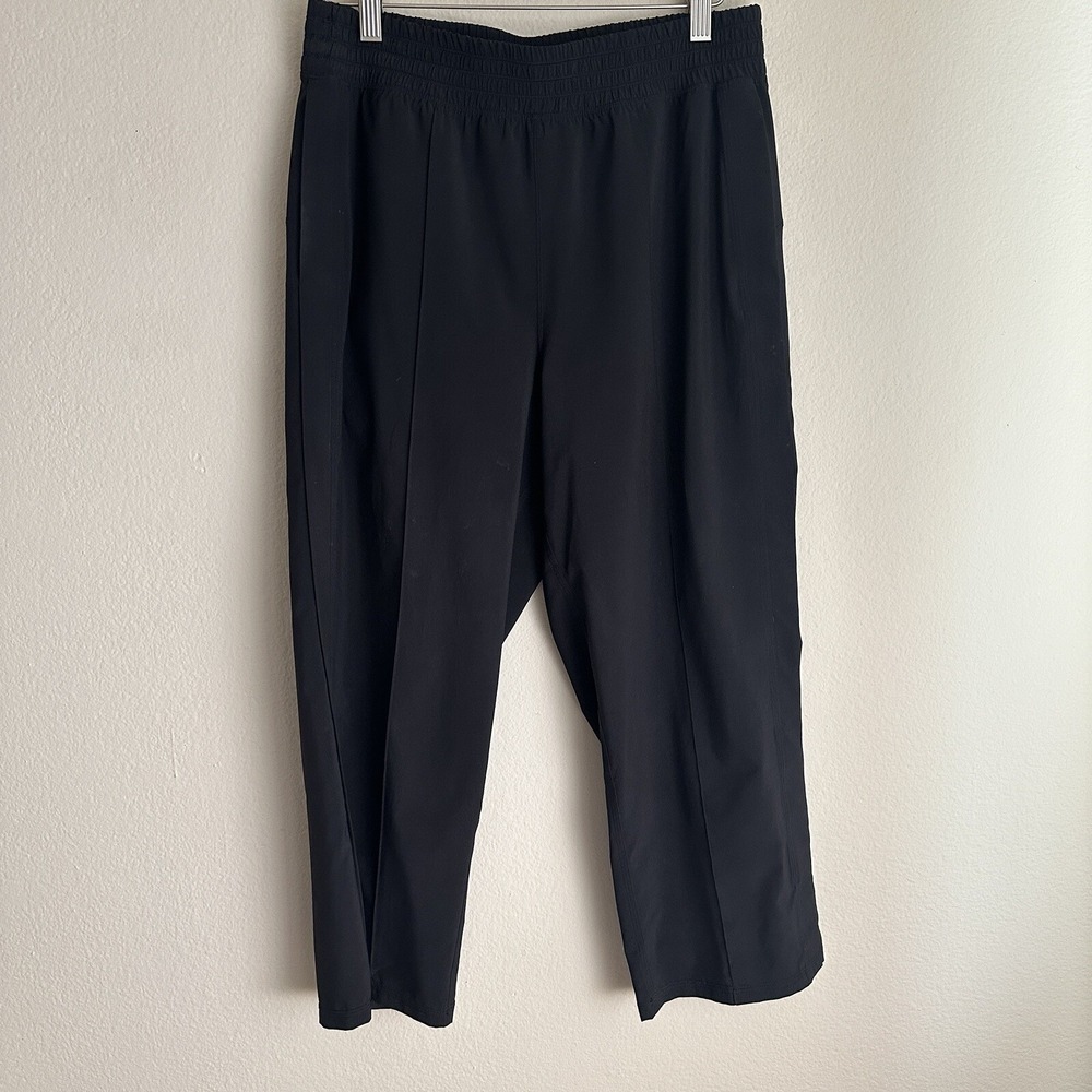 Lululemon Crop Pants Women 8 Black High Rise Front Seam Straight Leg Activewear